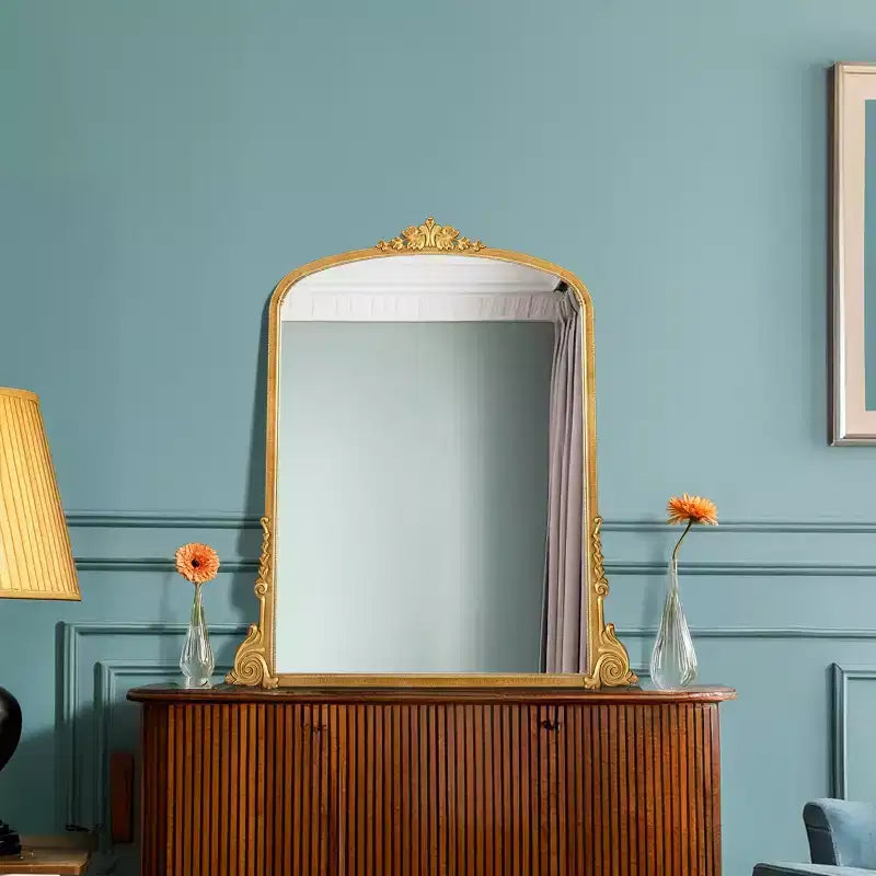 Specchio da parete decorativo in metallo dorato antico "Arco" 23" x 29.5" - Ispirazione barocca, nessun assemblaggio richiesto
