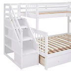 Letto a castello a L con due letti singoli sopra un letto matrimoniale, con armadio e scala in legno massello, con scrivania portatile