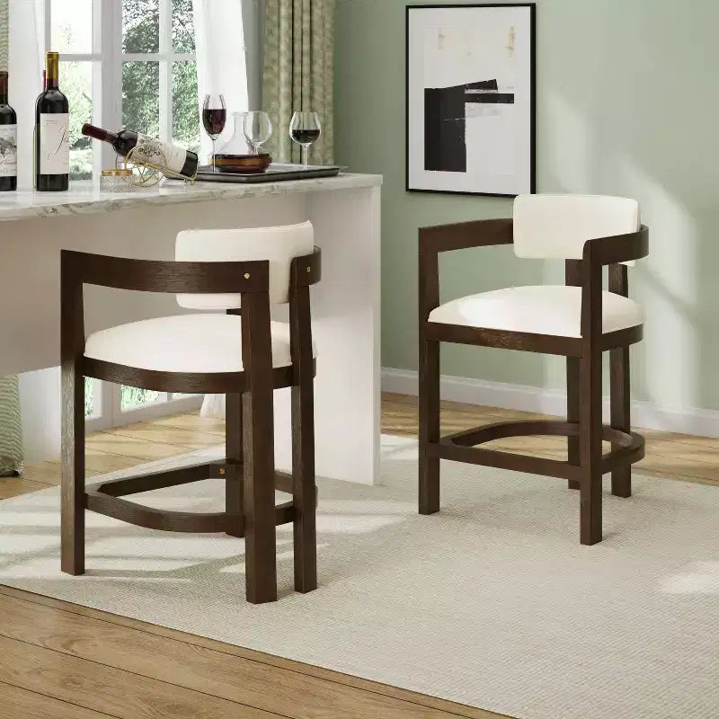 2 Sgabelli da bar Ethan rivestiti in legno di gomma da 26" con altezza da bancone color noce